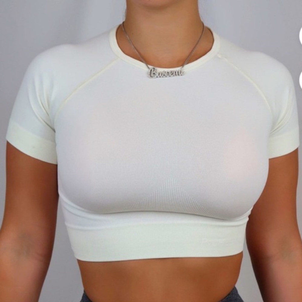 PCHEEBUM SEAMLESS CROP TOP SMALL